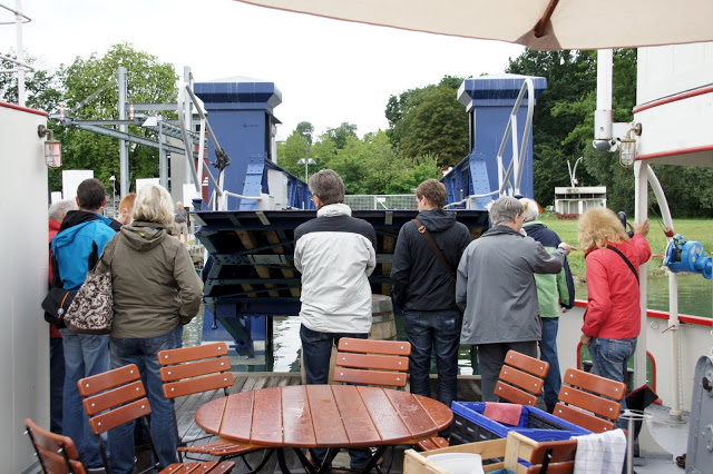 Bild "Chronik:2012-07-07_091_Alte_Faehre_-_Sonnenaufgangsfahrt.jpg"