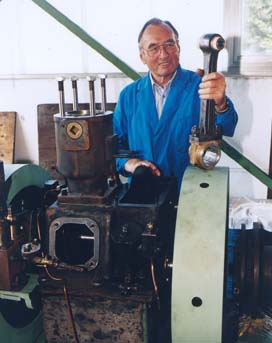 Bild "Chronik:hecker_kleindiesel.jpg"