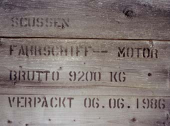 Bild "Chronik:kistenaufschrift.jpg"