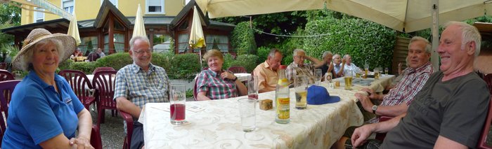 Bild "Der Verein:2014-06-12_001_KN_Traube_-_Alte-Faehre-Hock_P6_700.jpg"